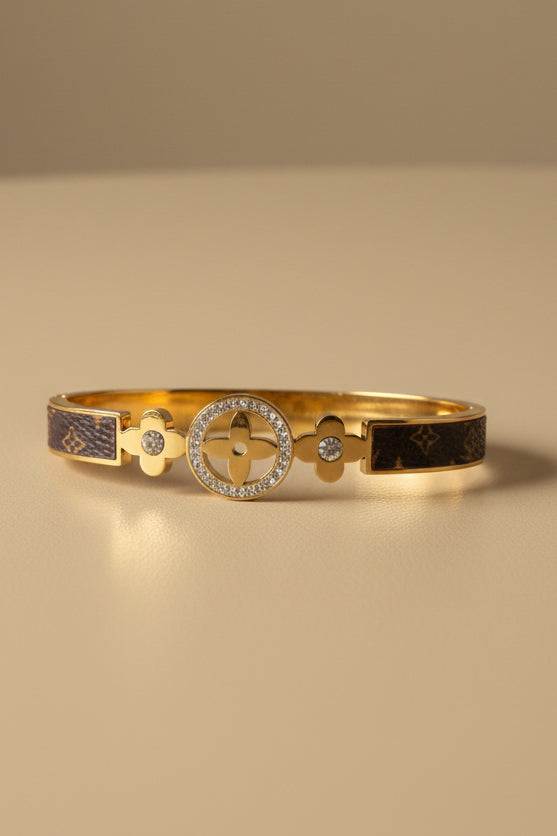 Dainty 18K Gold Plated Clover Bangle with Sparkling Crystals