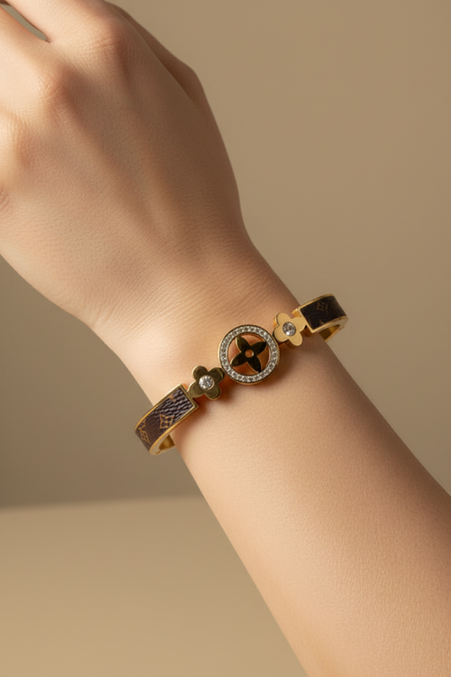 Dainty 18K Gold Plated Clover Bangle with Sparkling Crystals