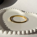 Minimalist Open Bangle Bracelet with Black Inlay – Gold Toned & Tarnish Resistant