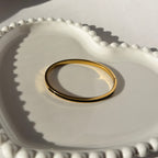 Minimalist Open Bangle Bracelet with Black Inlay – Gold Toned & Tarnish Resistant