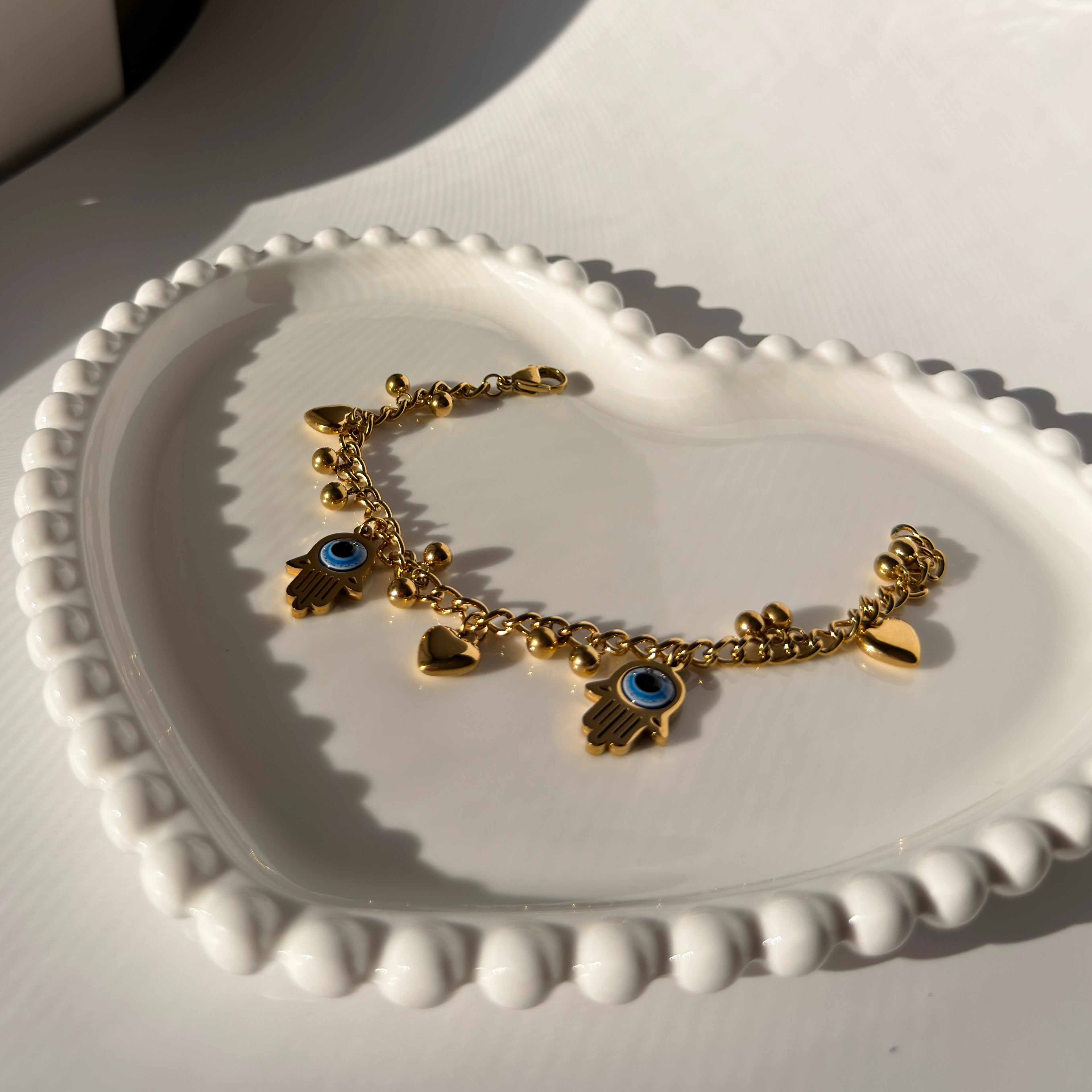 Hamsa Hand & Heart Charm Bracelet – Gold Toned & Tarnish Resistant