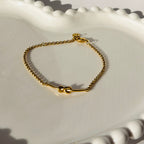 Love Knot Accent Chain Bracelet – Gold Toned & Tarnish Resistant