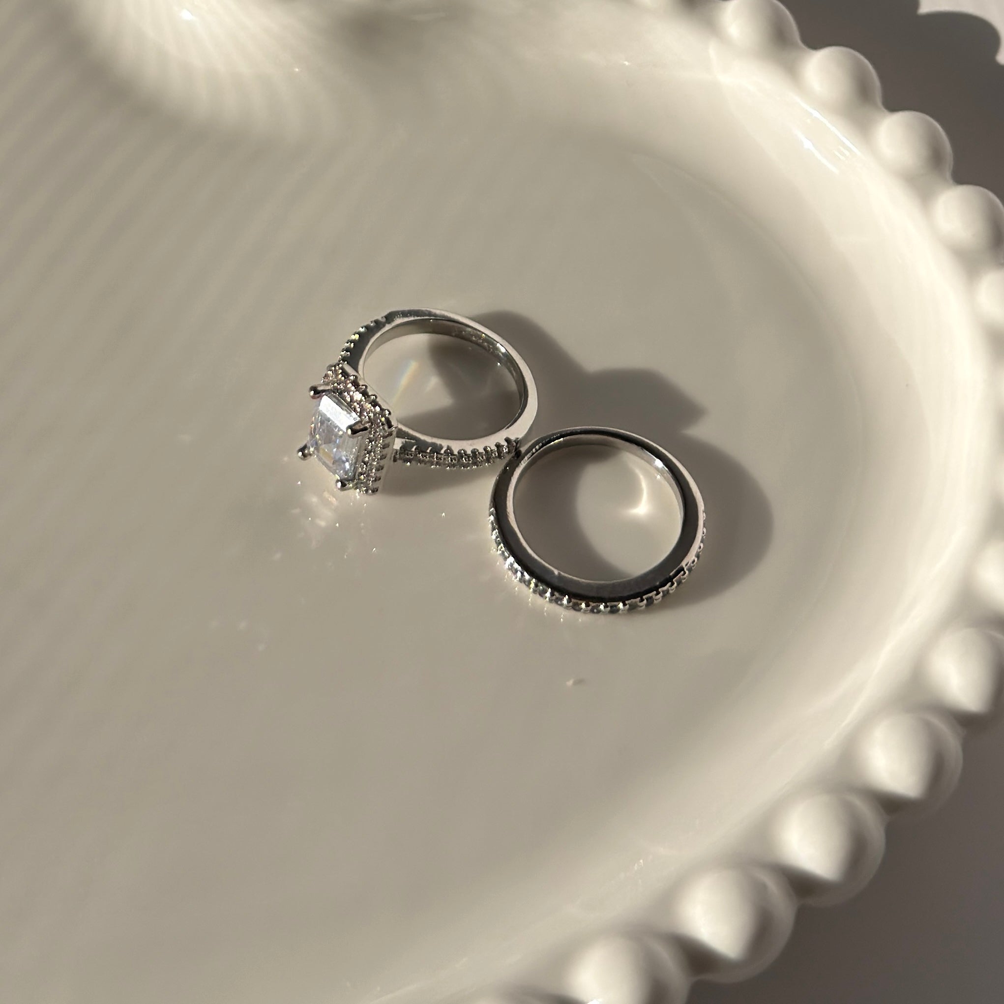 Double ring with rectangle stone