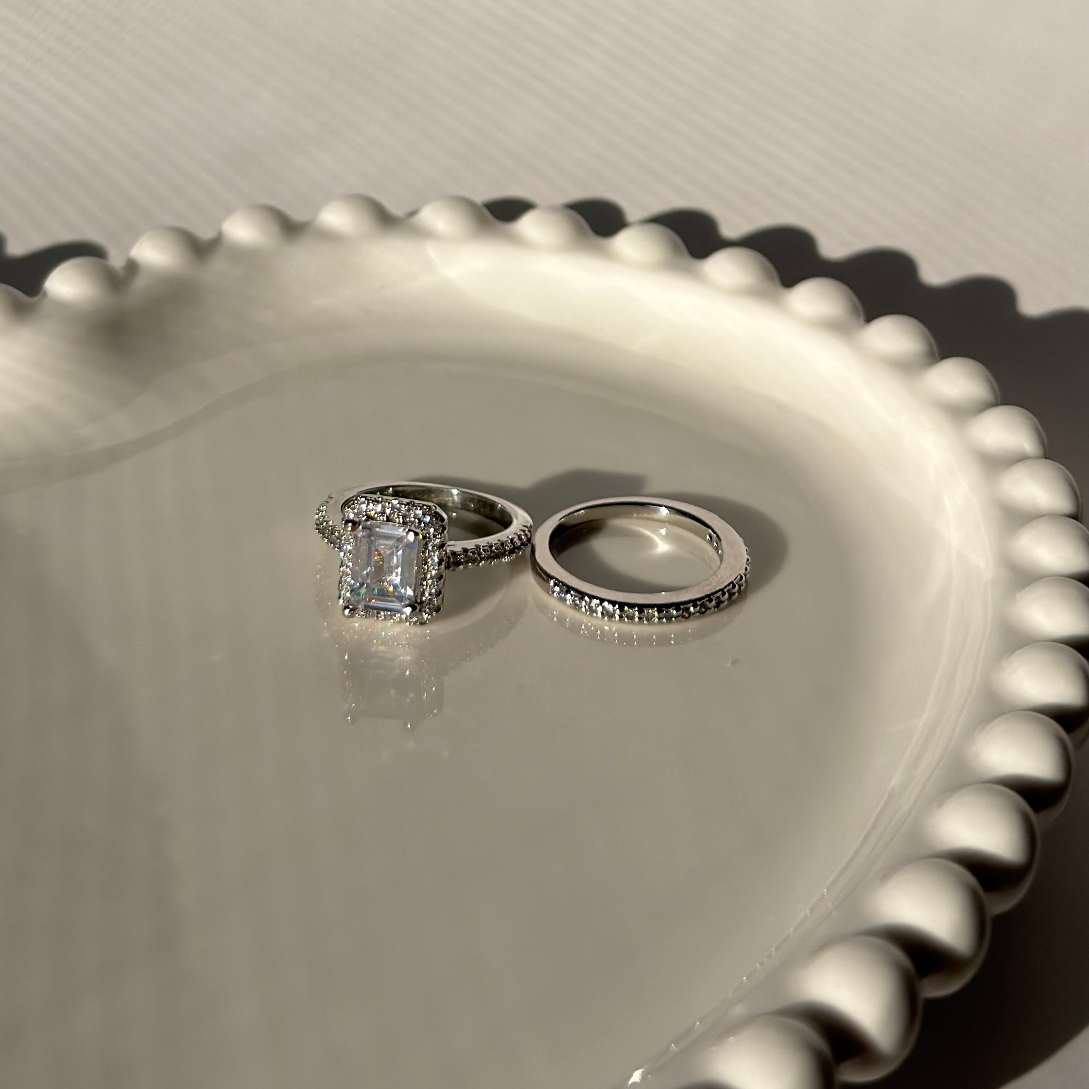 Double ring with rectangle stone