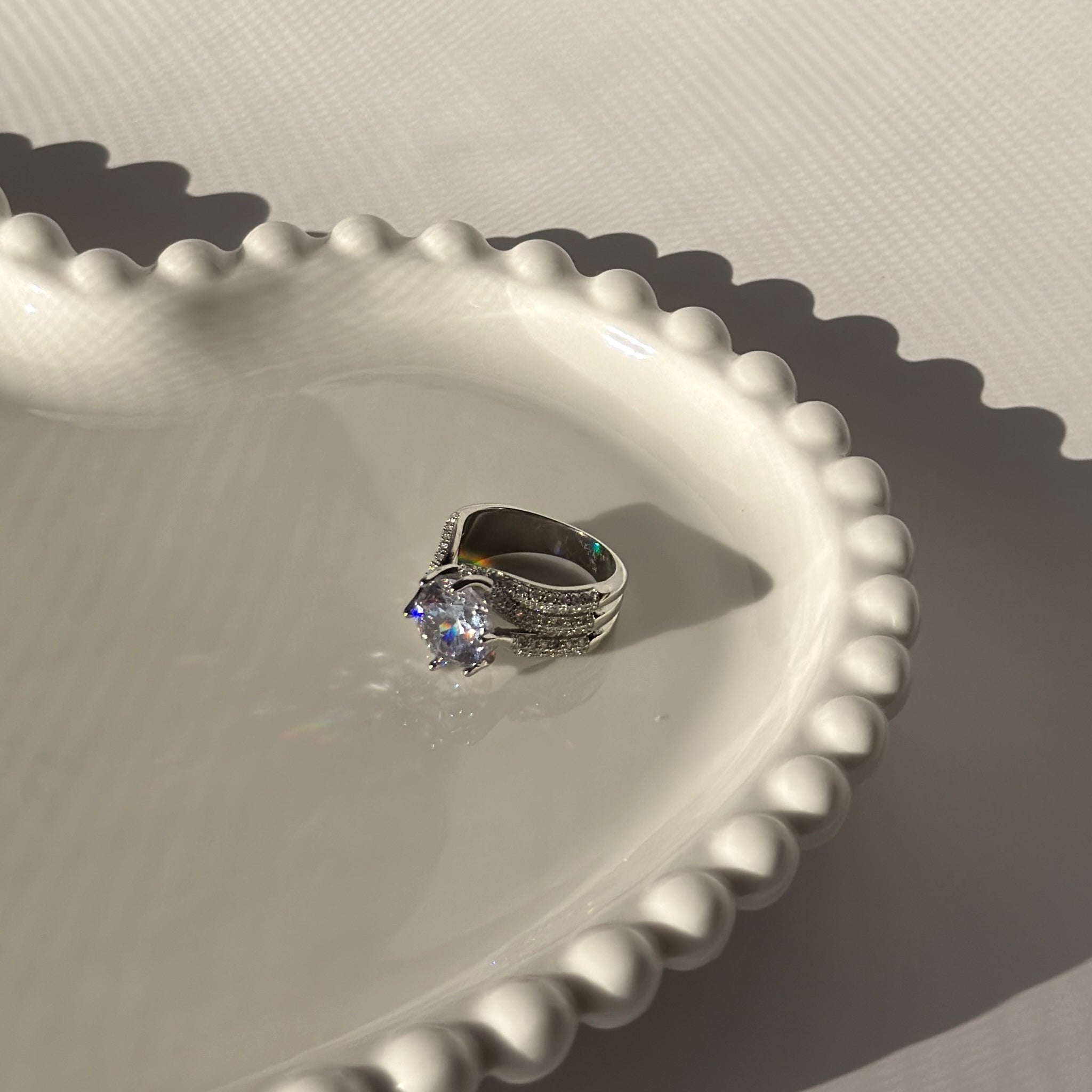Single ring with silver plating