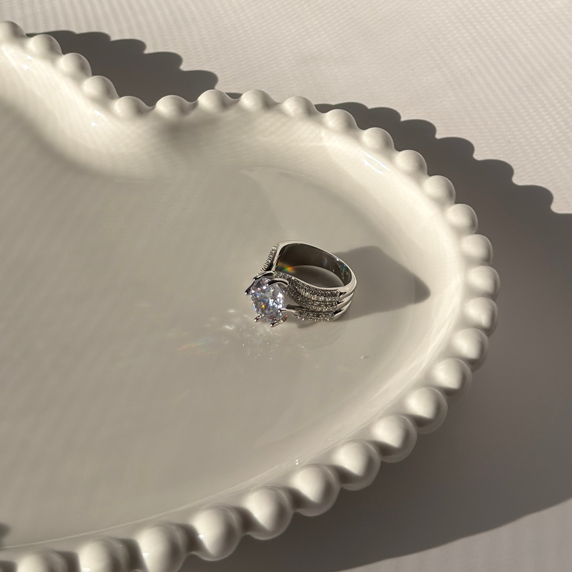 Single ring with silver plating